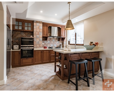 國賓南區8幢02室